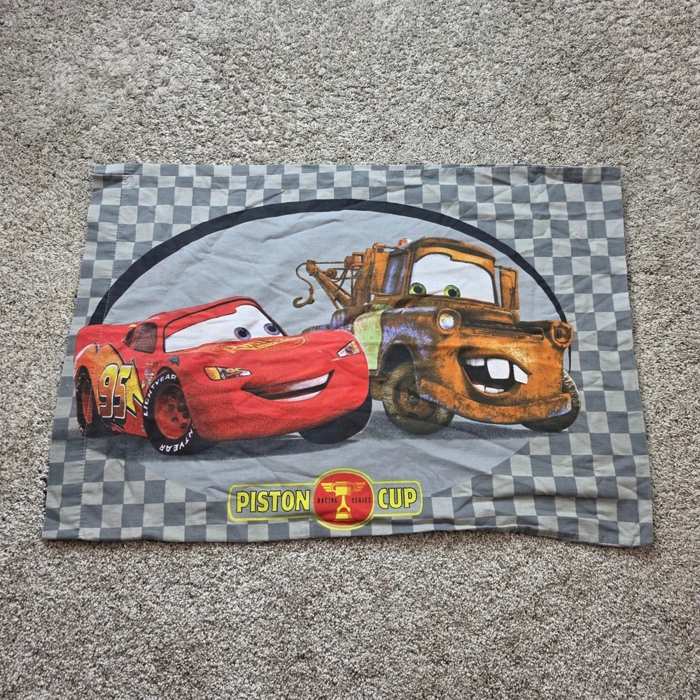 VINTAGE Disney Pixar Cars Pillowcase Kids Lightning McQueen Mater Racing 00s
